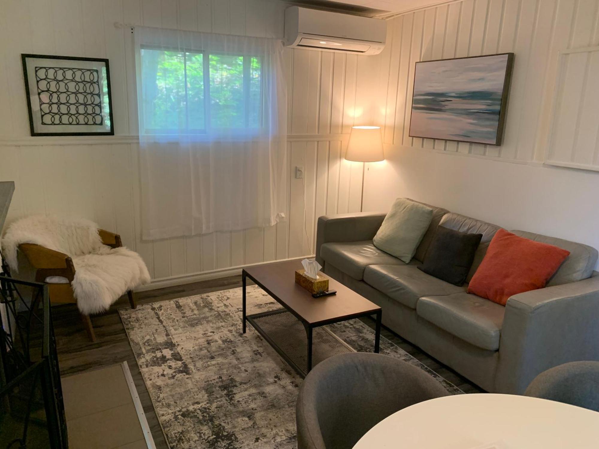 Вилла Muskoka Waterfront Retreat Dwight Экстерьер фото