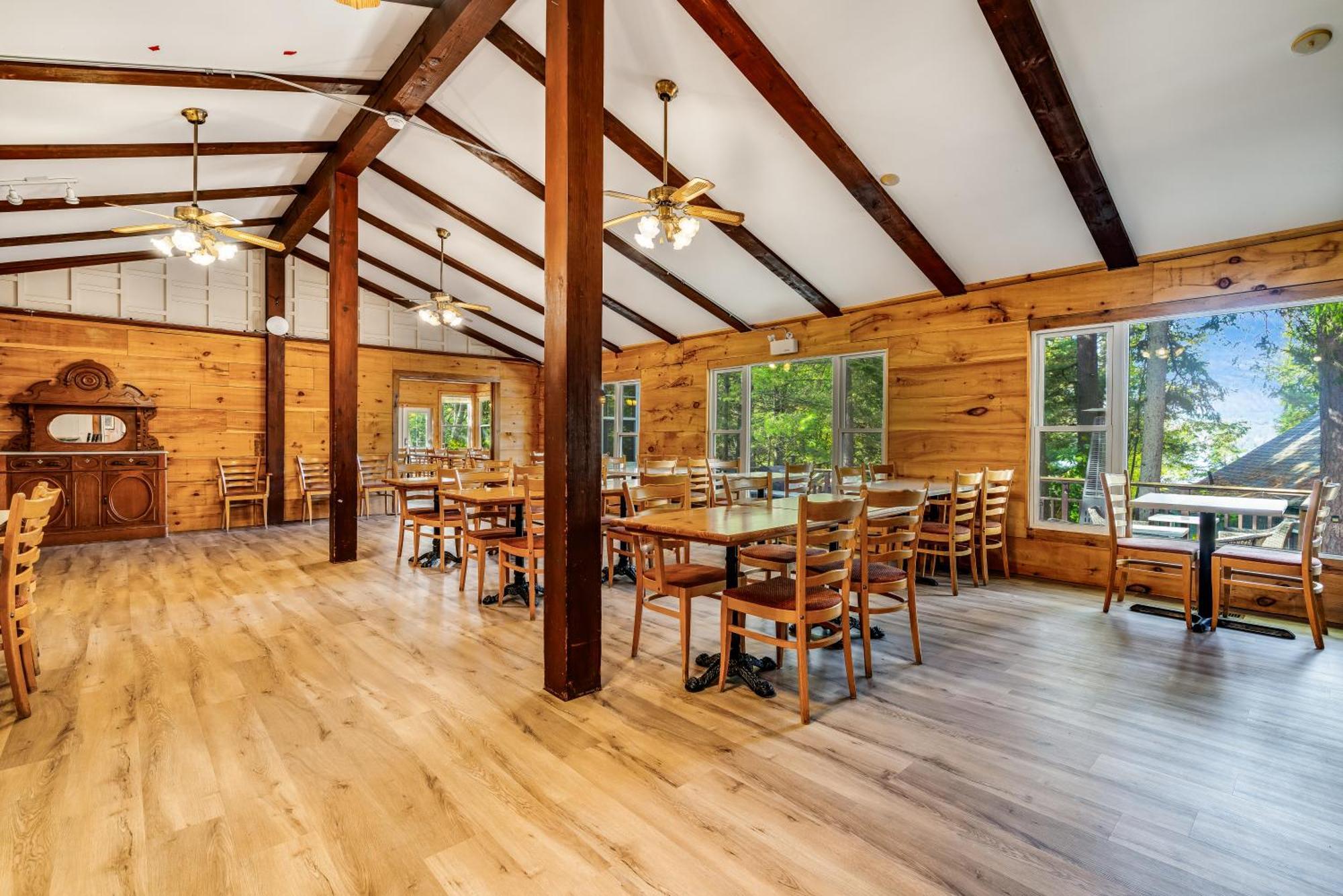 Вилла Muskoka Waterfront Retreat Dwight Экстерьер фото