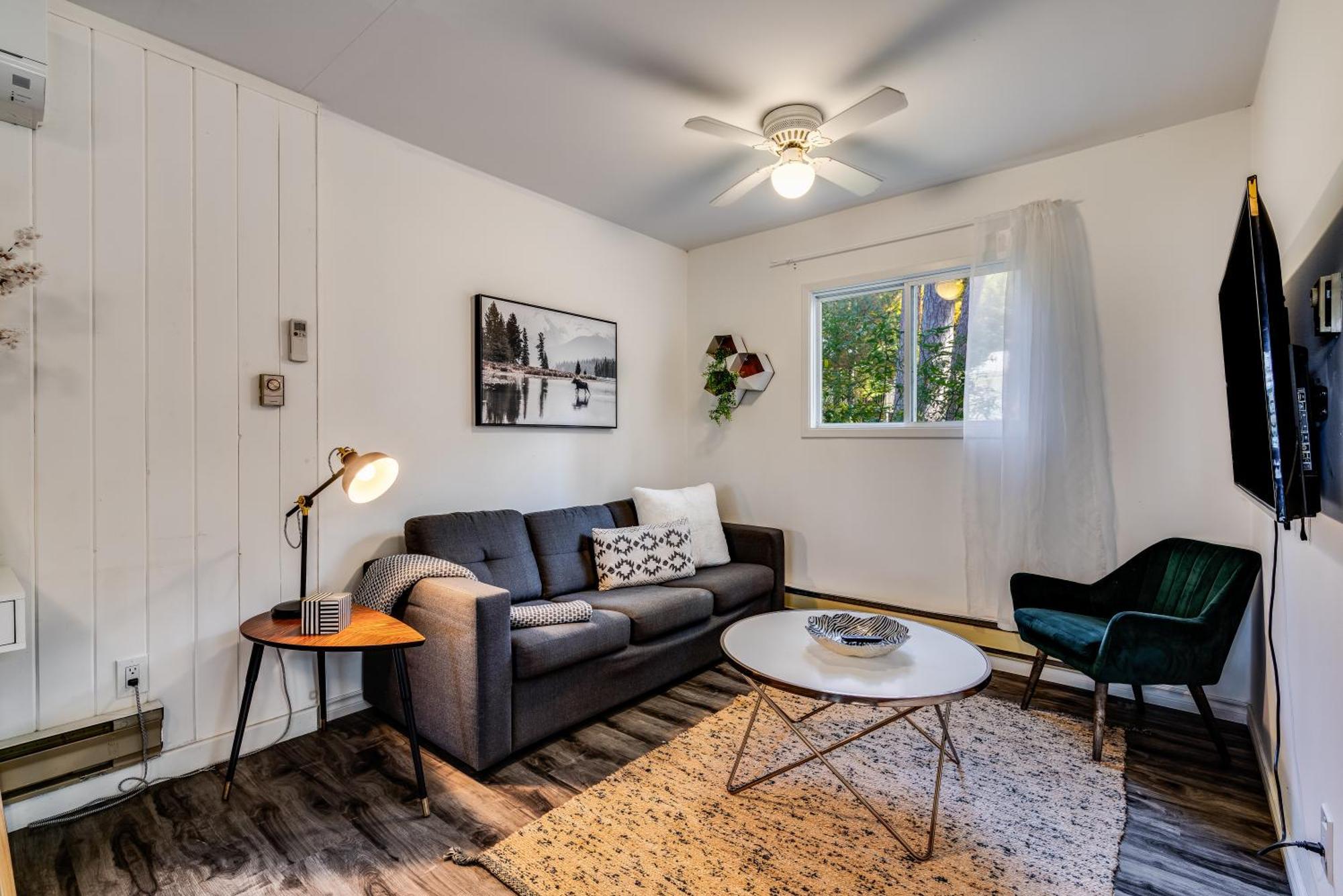 Вилла Muskoka Waterfront Retreat Dwight Экстерьер фото